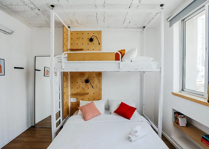 Domus Metro Hotel